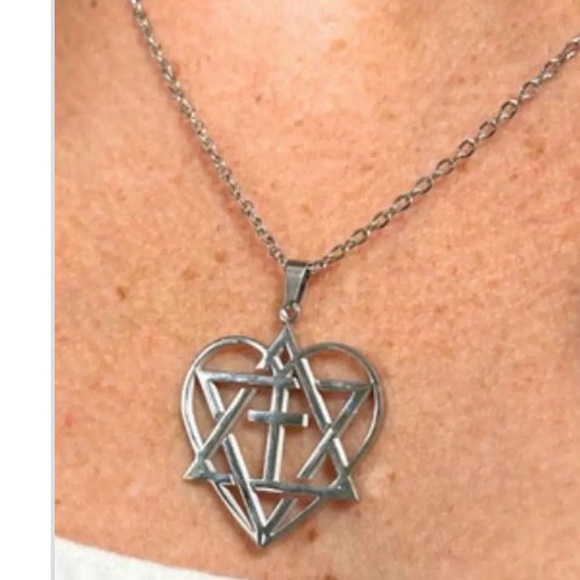 sirdplay Jewelry - Elegant Silver Heart Necklace